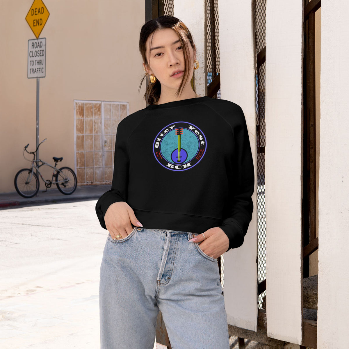 Otter Fest Picking' & Grinning Women's Cropped Banjo Sweatshirt | Musician Instrument Graphic